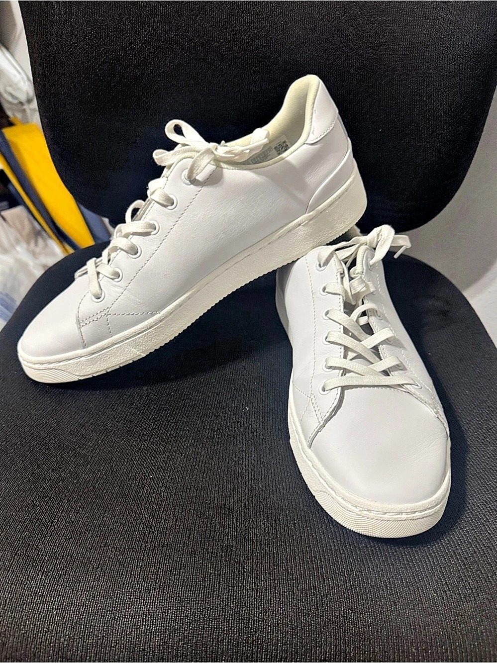 TOMS TRVL LITE 2.0 Low Sneaker White Lace-Up Sneakers size 11